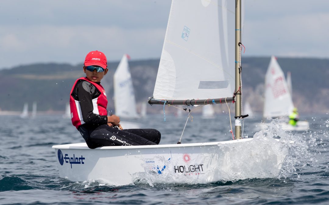 Quel bateau choisir pour initier ses enfants à la voile ?